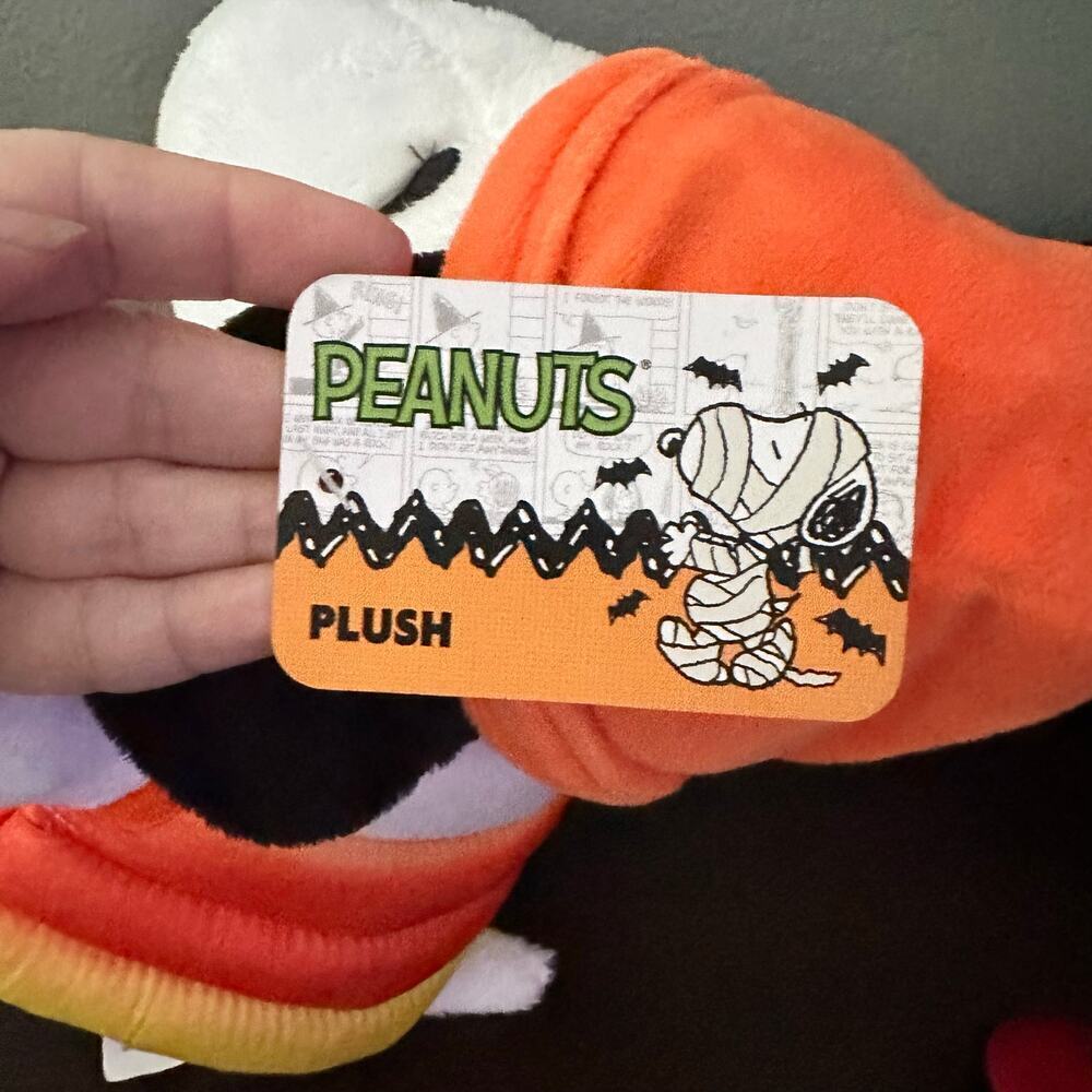 New 2024 Snoopy Candy Corn Puffer Coat Vest 10 In 🎃 CVS TIKTOK VIRAL - Picture 6 of 8